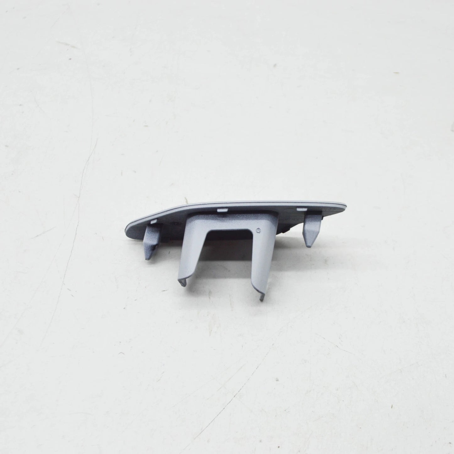 NEW VOLKSWAGEN TIGUAN AD FRONT BUMPER RIGHT COVER CAP 5NA807938GRU
