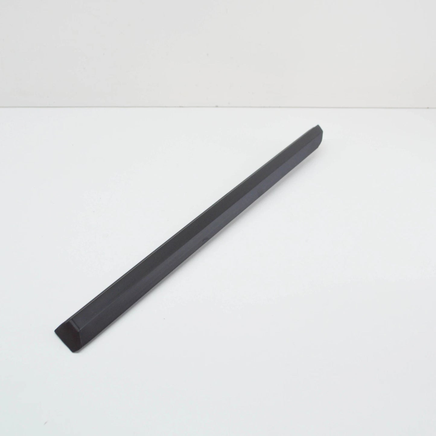 NEW BMW 3 E30 REAR LEFT FENDER MOULDING 51131965105 1965105 ORIGINAL