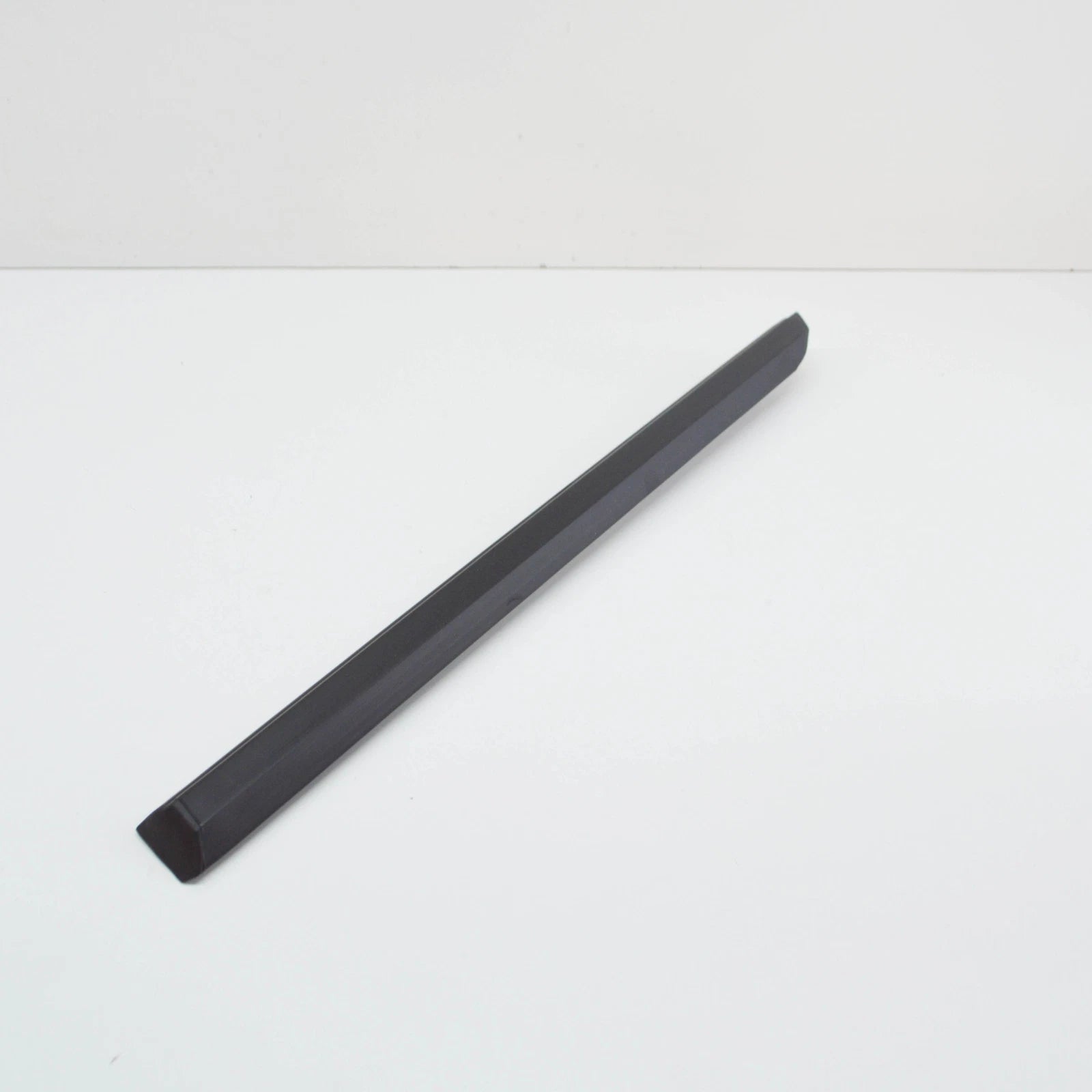 NEW BMW 3 E30 REAR LEFT FENDER MOULDING 51131965105 1965105 ORIGINAL