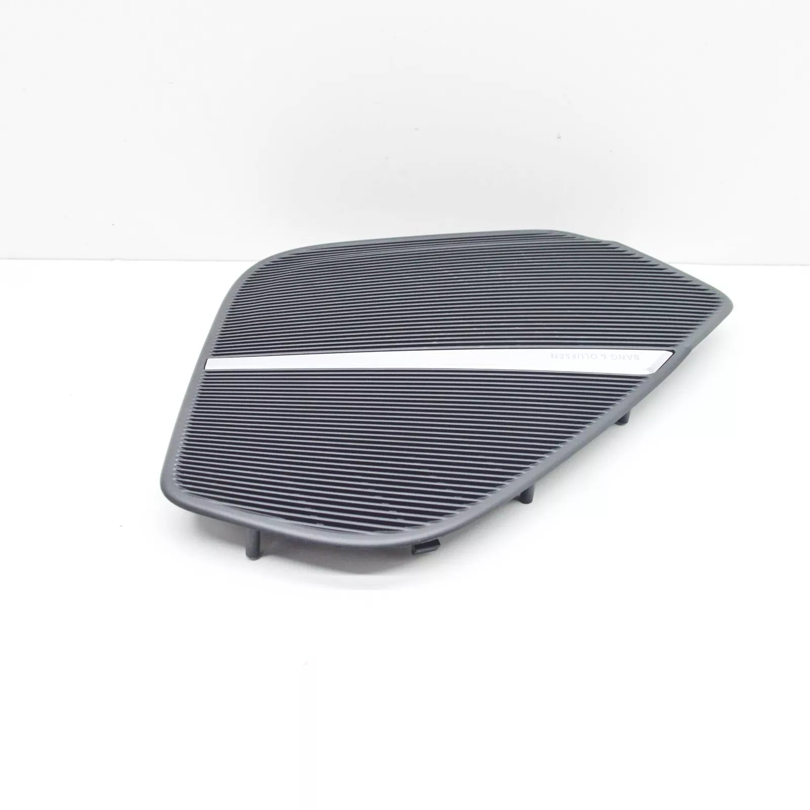 NEW AUDI Q7 4M REAR LEFT DOOR SPEAKER COVER 4M8868451A4PK ORIGINAL