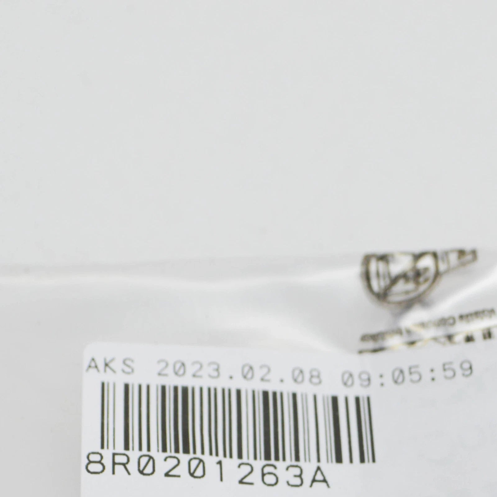 NEW AUDI A4 B8 FUEL PUMP CLOSURE CAP 8R0201263A ORIGINAL