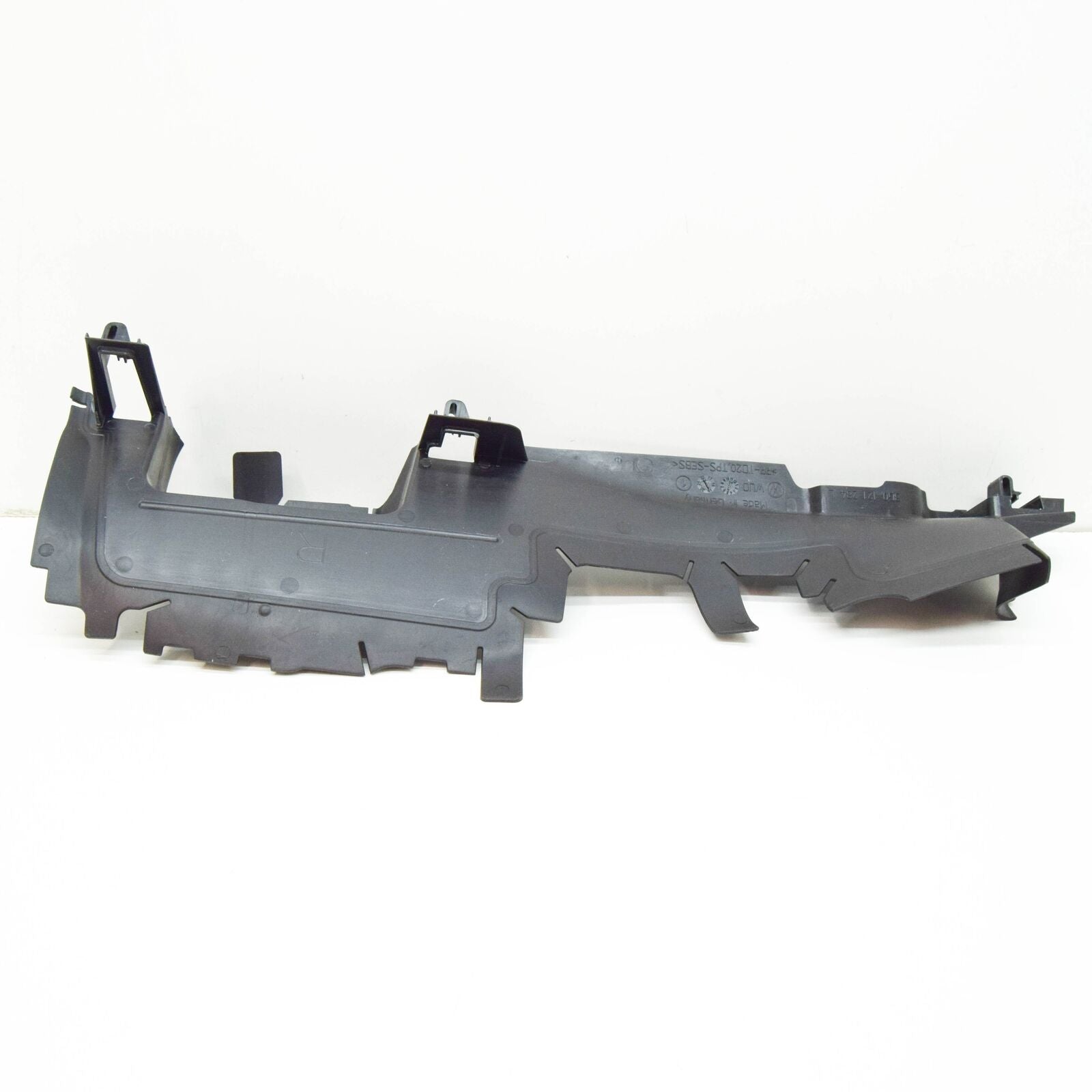 NEW VOLKSWAGEN PASSAT B8 3G2 RADIATOR RIGHT AIR GUIDE 3G0121284L ORIGINAL
