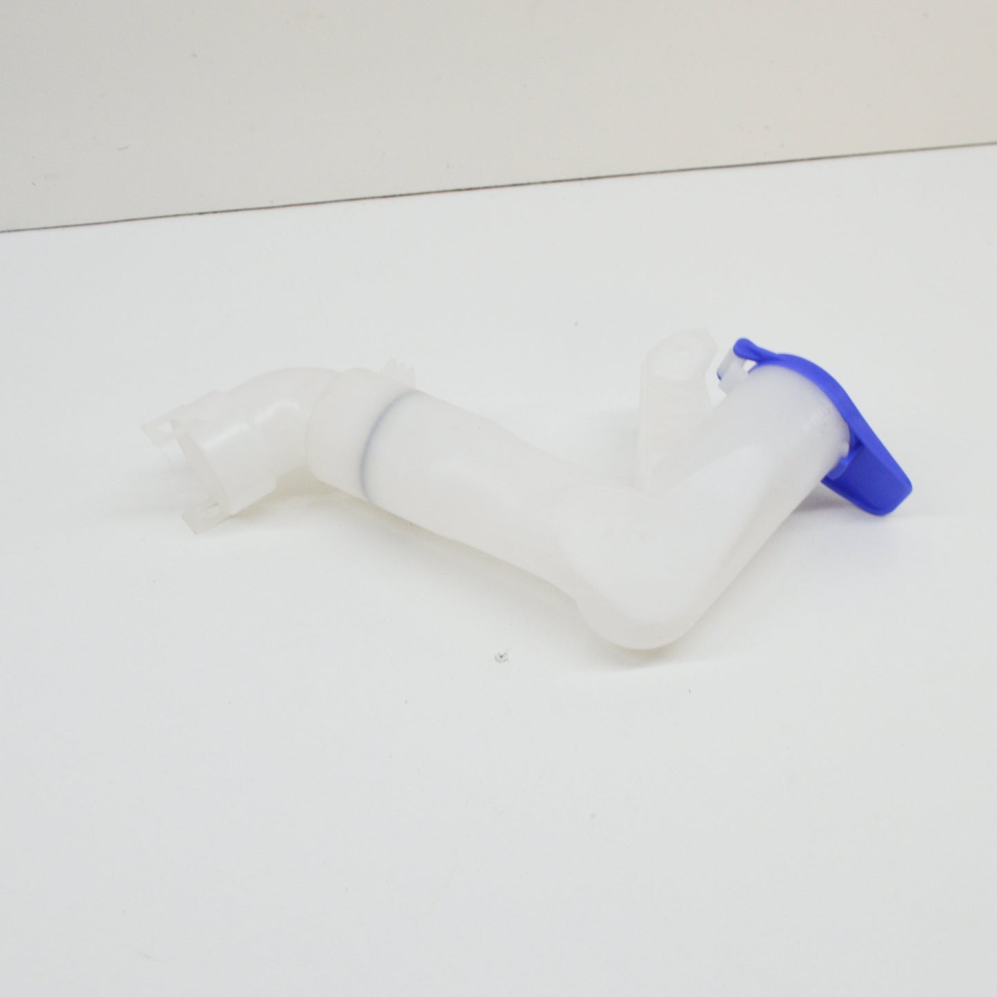 new ford mondeo mk4 water reservoir filler assy 6m21-17c615-ah 1557920 original