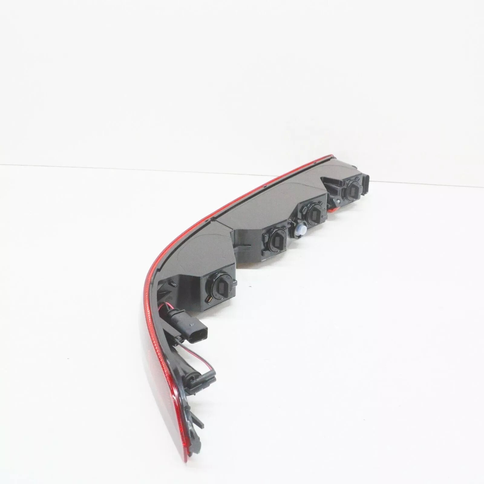AUDI Q7 4M Rear Right Bumper Lower Taillight 4M0945096A NEW