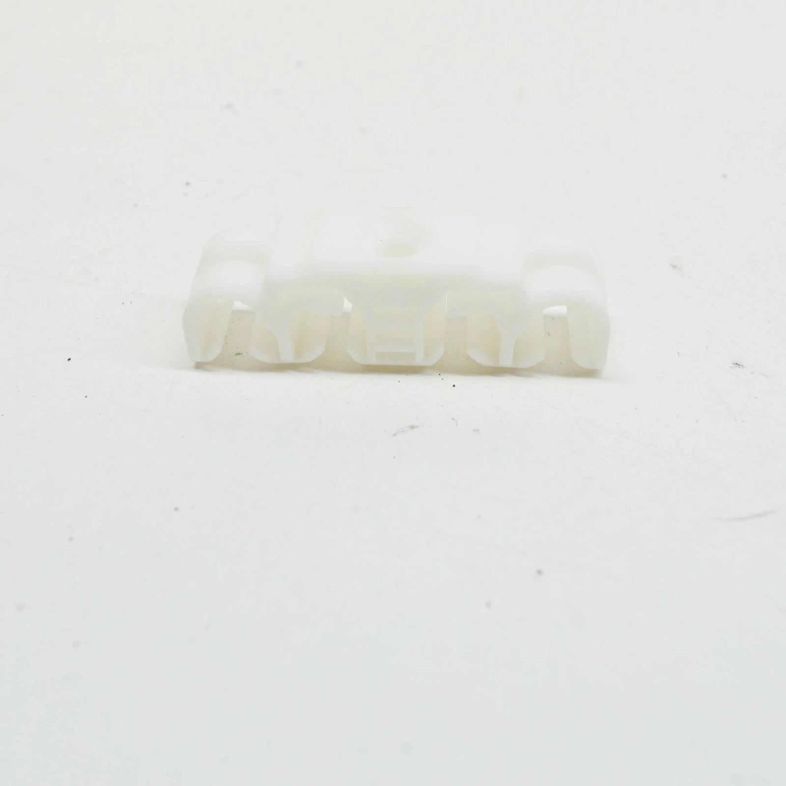 NEW AUDI A1 MK1 FUEL LINE CLIP 1H0201449