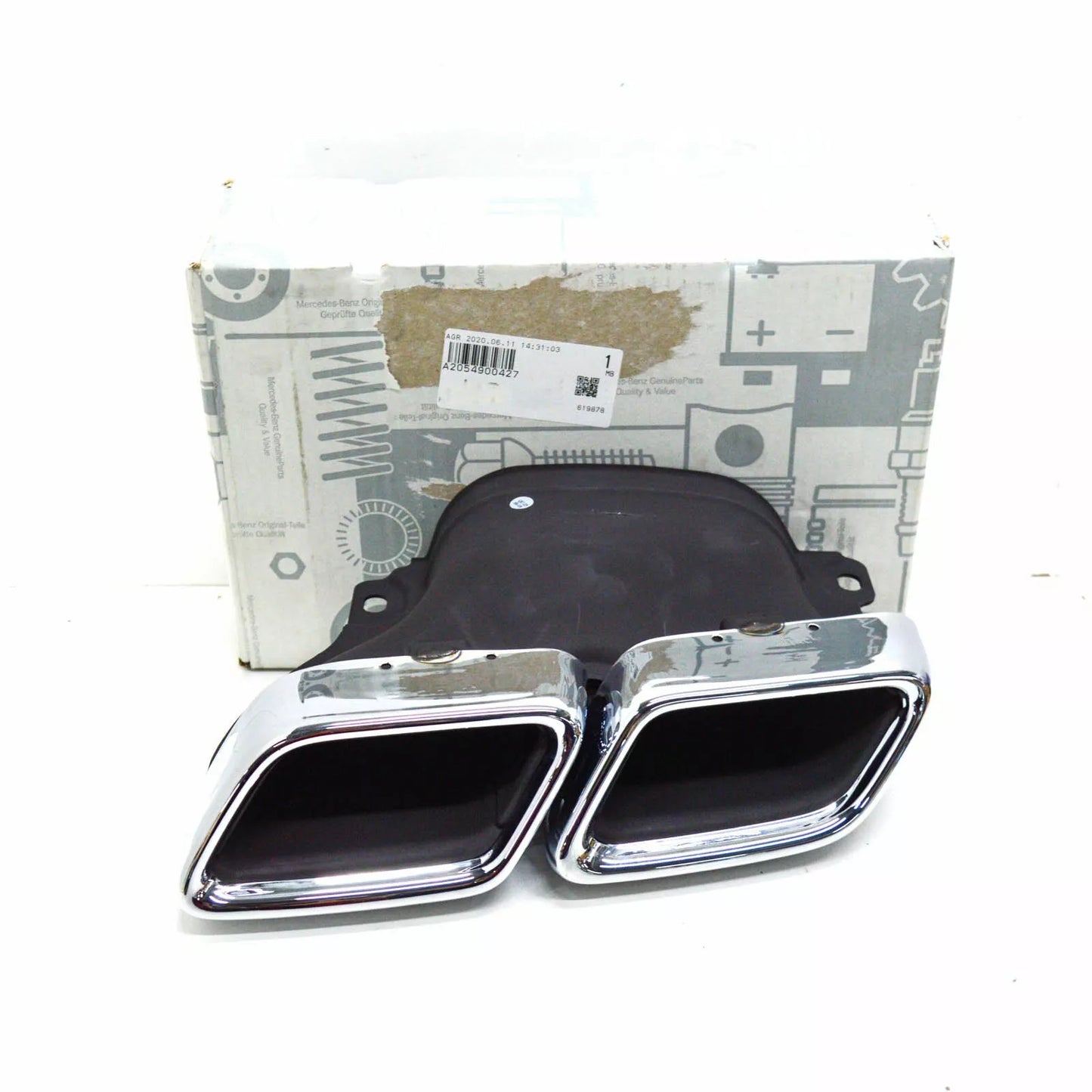 NEW MERCEDES-BENZ C-CLASS W205 LEFT AMG EXHAUST COVER A2054900427