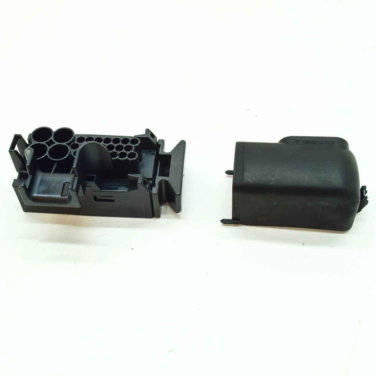 NEW VOLKSWAGEN ARTEON 3H7 25 PIN FLAT CONTACT HOUSING 1K0973213 ORIGINAL