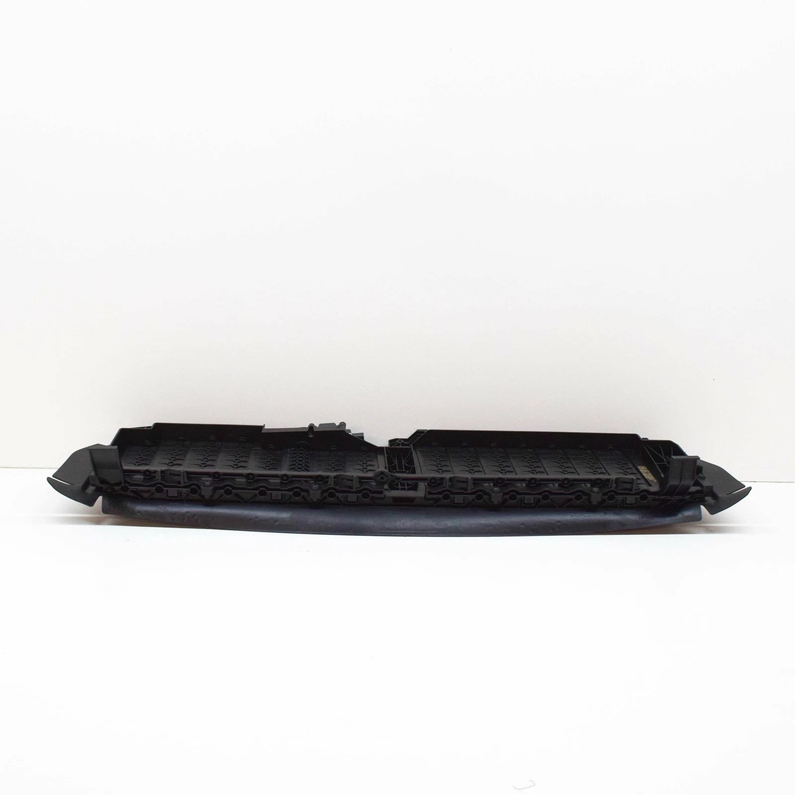 NEW MERCEDES-BENZ E W213 AIR INTAKE PANEL GUIDE DUCT W/MOTOR A2135002900