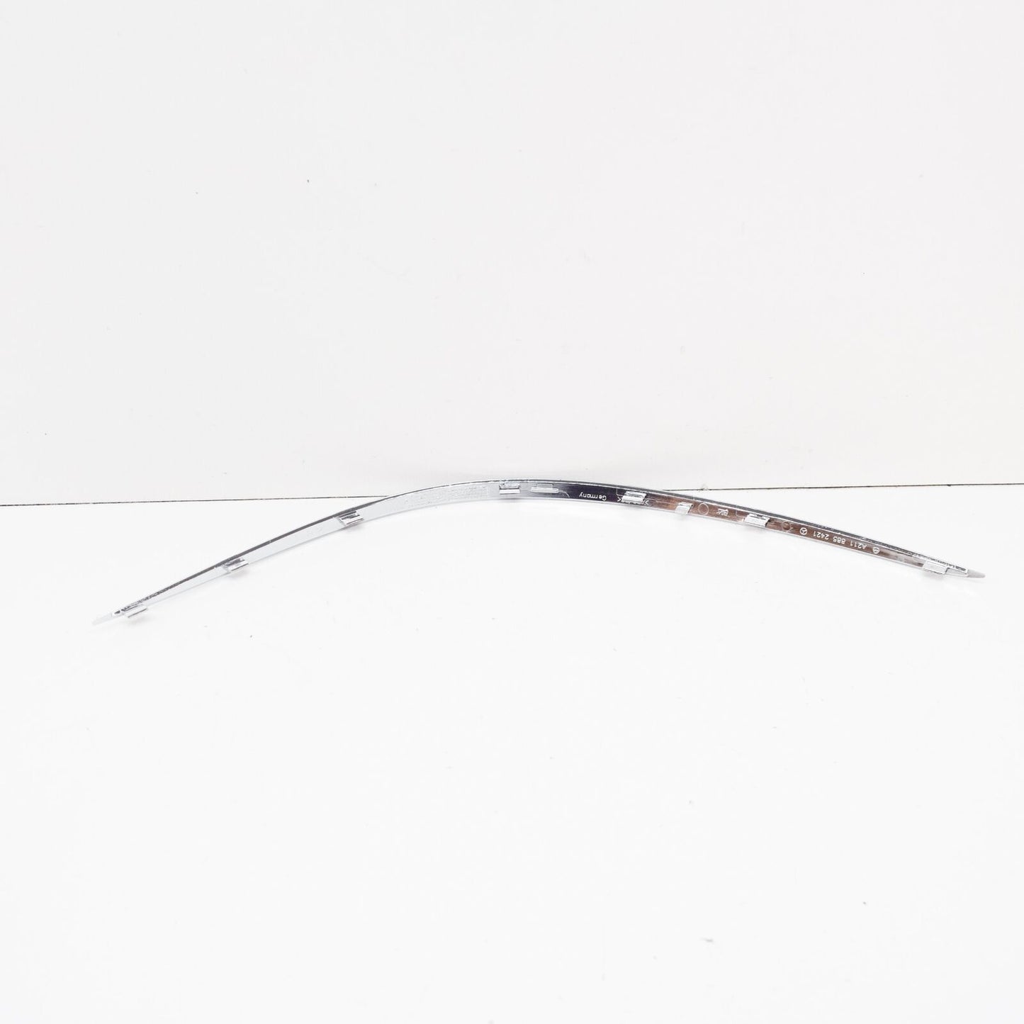 NEW MERCEDES-BENZ E-CLASS W211 FRONT RIGHT BUMPER MOLDING A2118852421 ORIGINAL