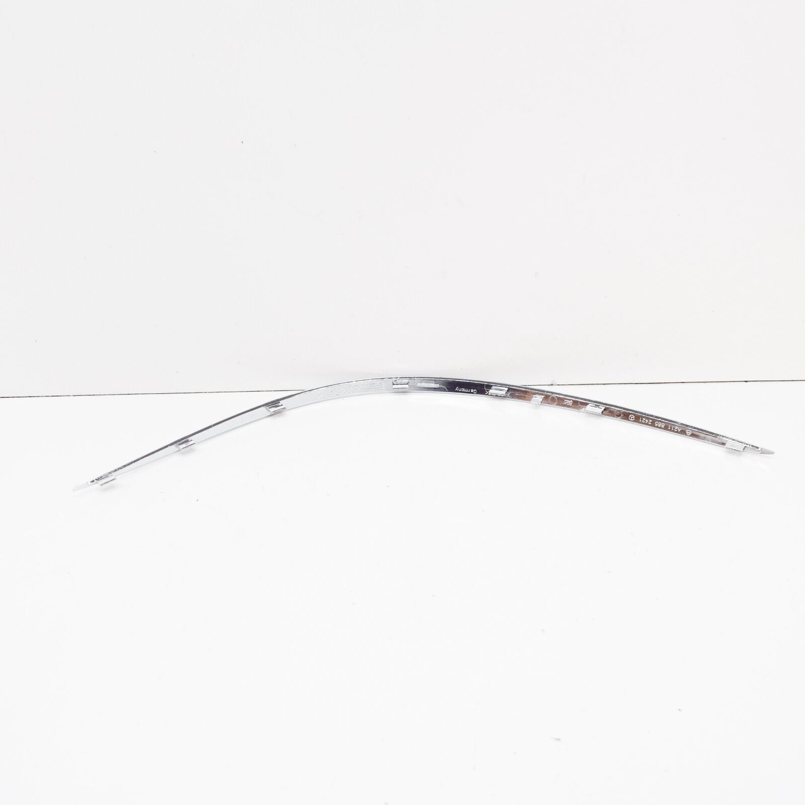 NEW MERCEDES-BENZ E-CLASS W211 FRONT RIGHT BUMPER MOLDING A2118852421 ORIGINAL