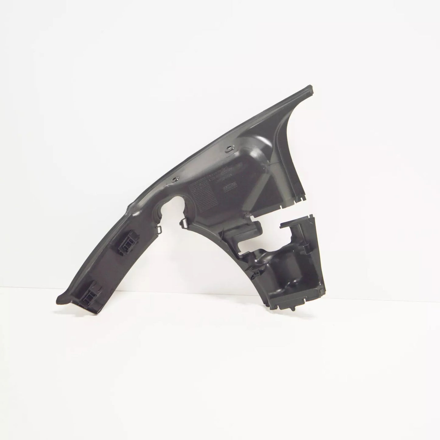 NEW MB C C205 TRUNK PANEL TRIM LOADING SPACE RIGHT A2056903206 ORIGINAL