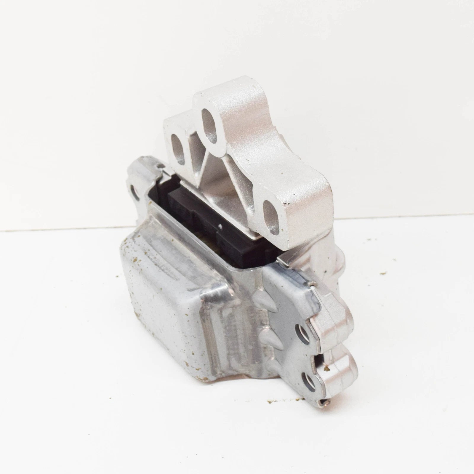 NEW AUDI A3 RS3 8P GEARBOX MOUNTING 8P0199555A ORIGINAL