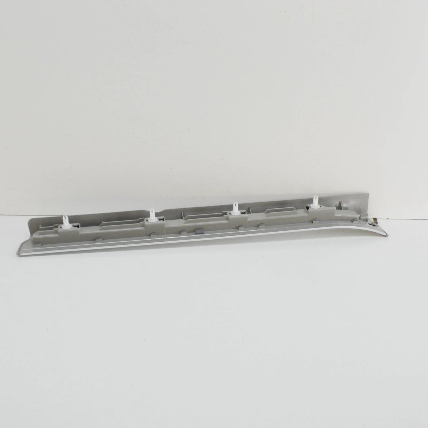 NEW MERCEDES-BENZ S W221 FRONT RIGHT ENTRANCE COVER RAIL A22168002357E94