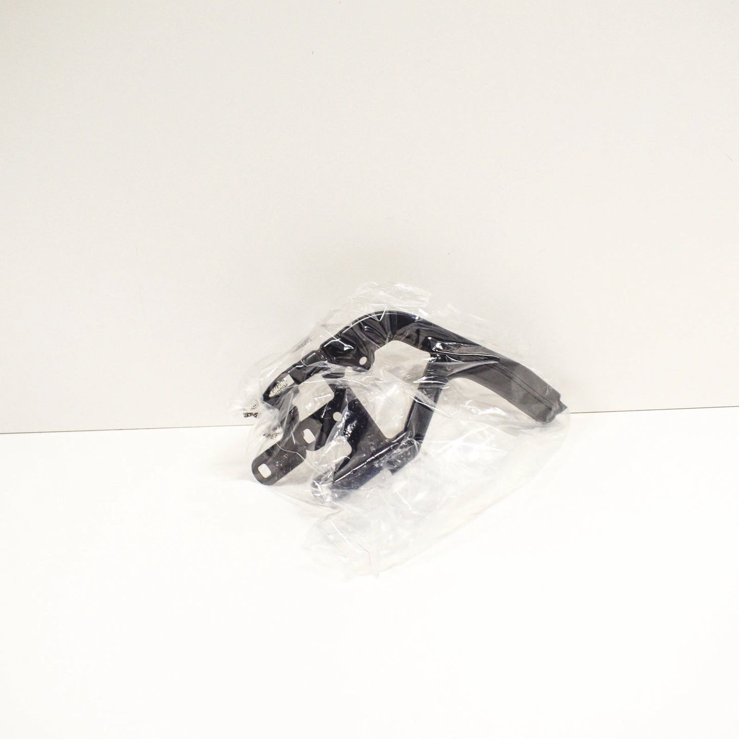 NEW BMW 5 F10 FRONT RIGHT SIDE PANEL BRACKET 41357207210 7207210 ORIGINAL