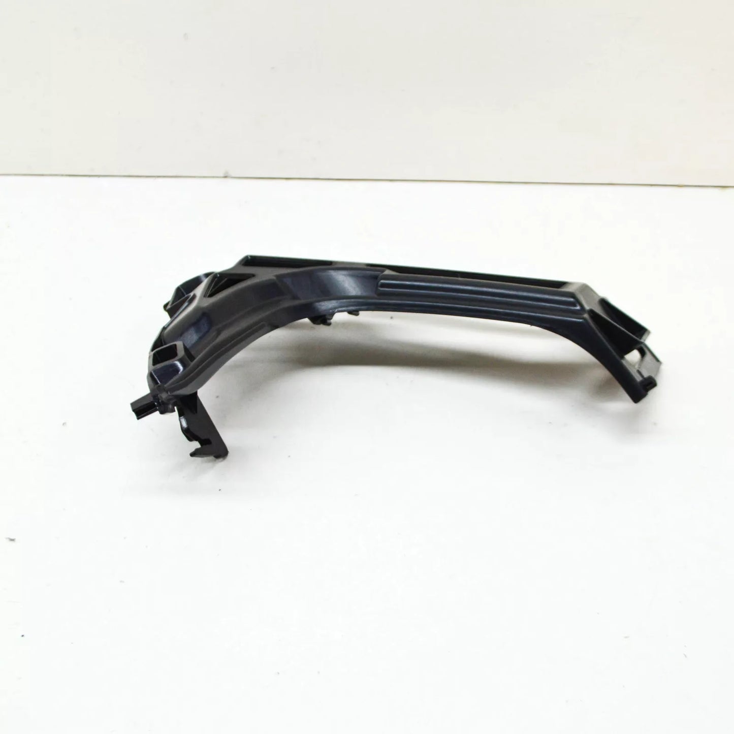 NEW BMW M5 F10 FRONT RIGHT FENDER HOLDER BRACKET 51117903882 ORIGINAL