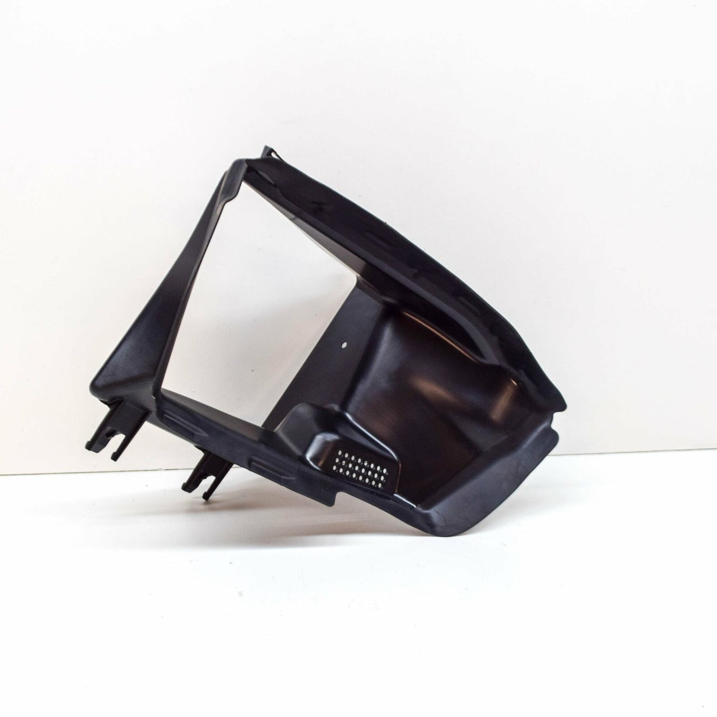 NEW AUDI TT RS 8S FV FRONT LEFT OUTER RADIATOR AIR DUCT 8S0121673B ORIGINAL