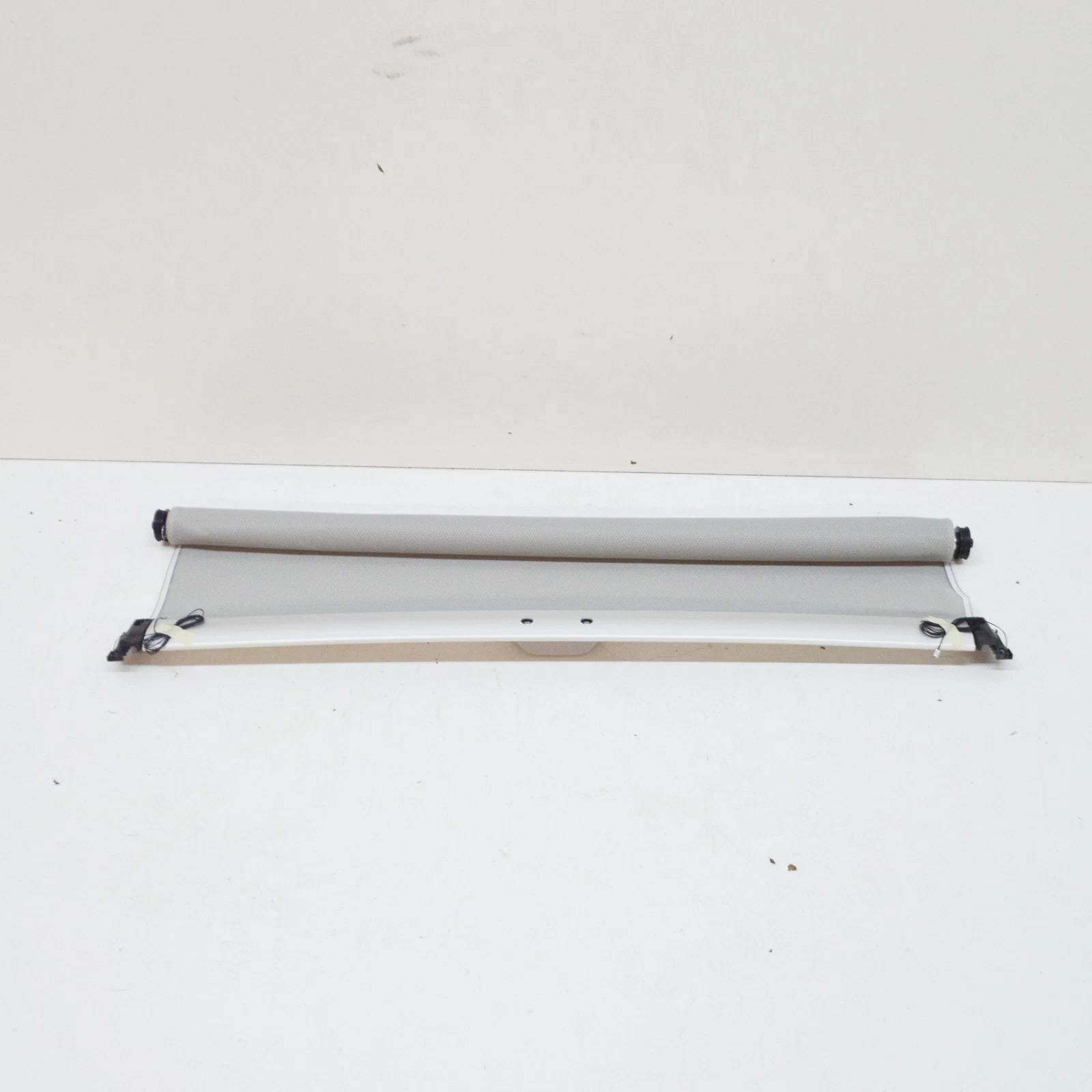 NEW VW JETTA A7 MK7 PANORAMIC GLASS ROOF ROLLER SUNBLIND 17A8773073EQ ORIGINAL