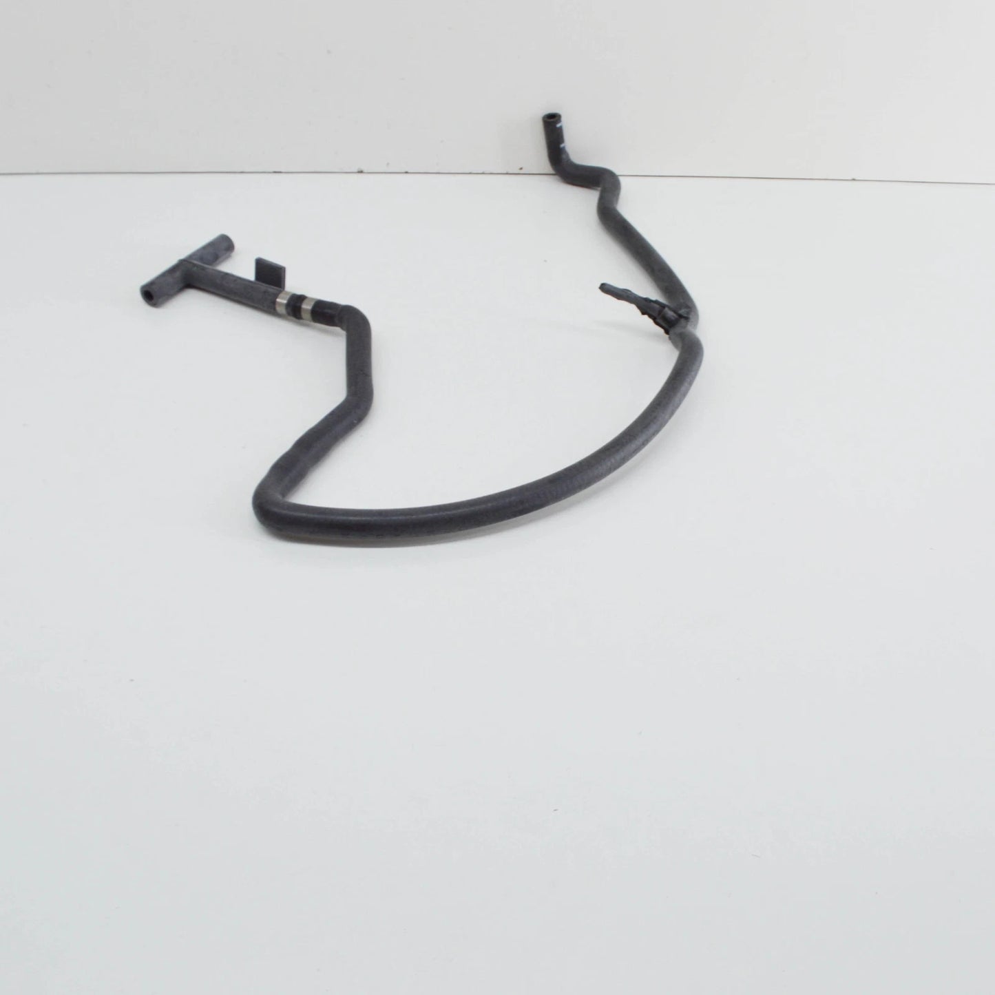 NEW VW TOUAREG 7P ENGINE COOLANT HOSE 7P6122447D ORIGINAL