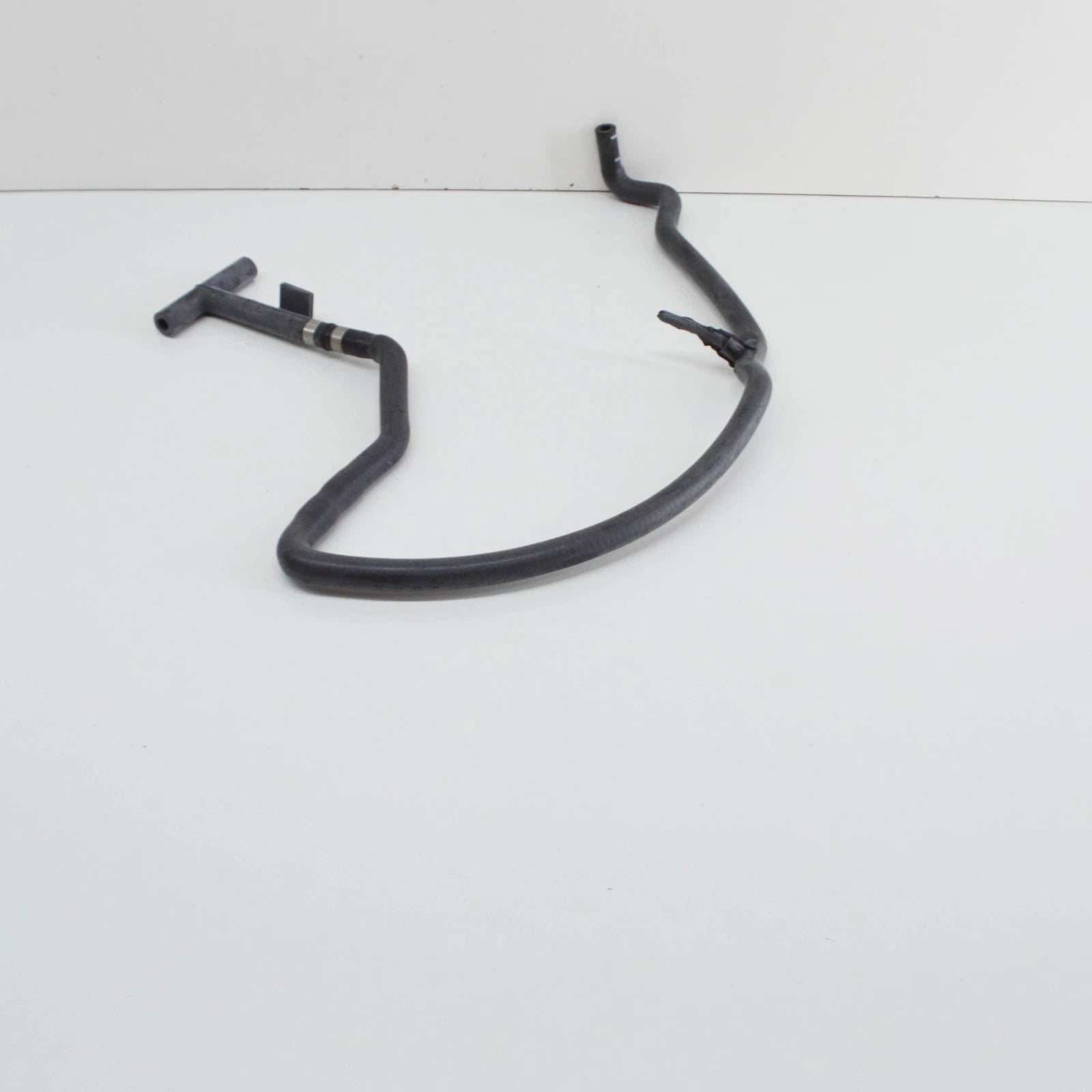 NEW VW TOUAREG 7P ENGINE COOLANT HOSE 7P6122447D ORIGINAL