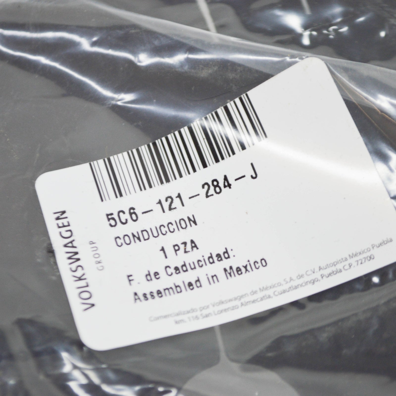 NEW VOLKSWAGEN JETTA A6 RIGHT RADIATOR AIR GUIDE 5C6121284J ORIGINAL