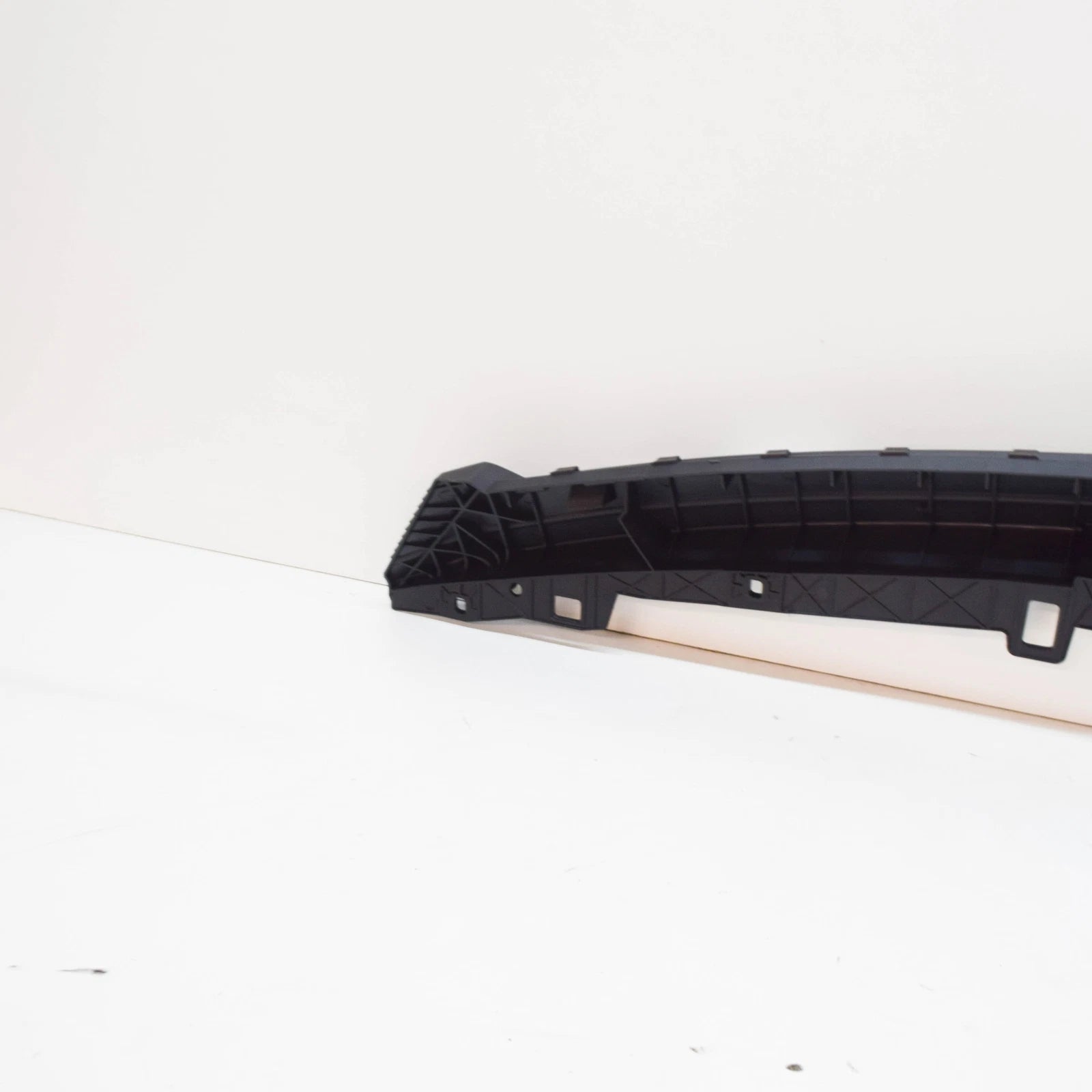 NEW MERCEDES-BENZ A-CLASS W176 FRONT BUMPER BASIC MOUNT A1768850365 ORIGINAL