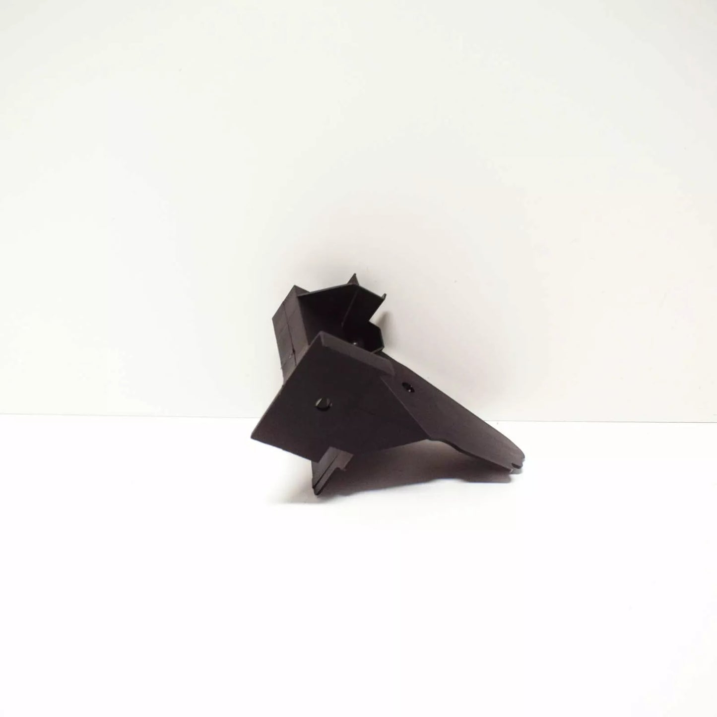 NEW MERCEDES BENZ VIANO W639 FRONT LEFT BUMPER BRACKET A6398850414