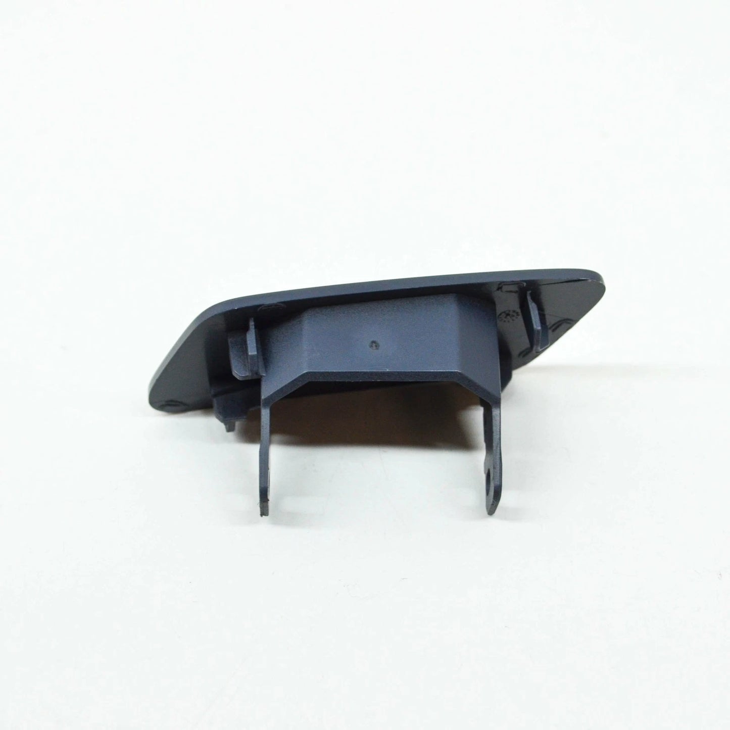 NEW VW PASSAT B7 RIGHT SIDE HEADLIGHT WASHER COVER CAP 3AA955110AGRU