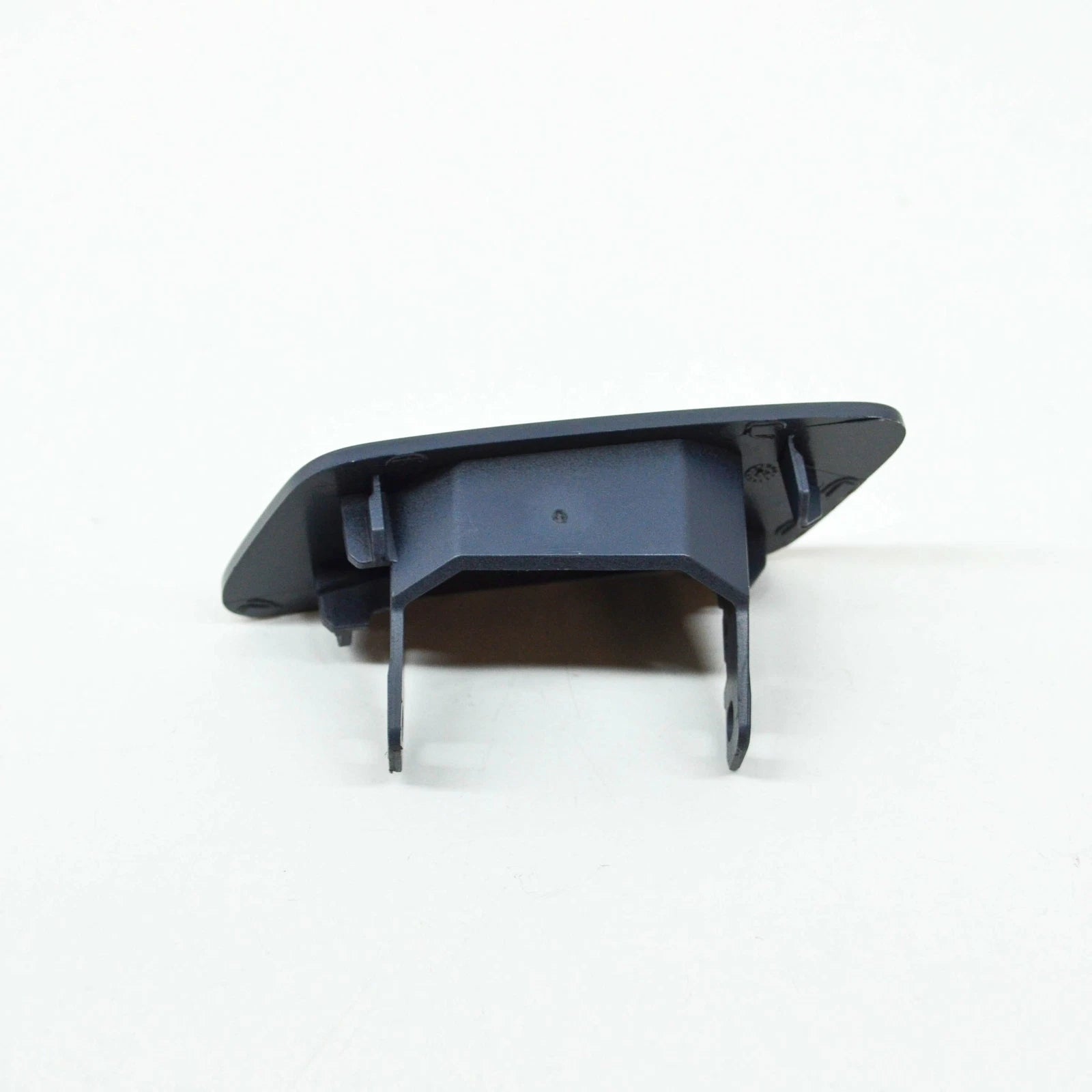 NEW VW PASSAT B7 RIGHT SIDE HEADLIGHT WASHER COVER CAP 3AA955110AGRU