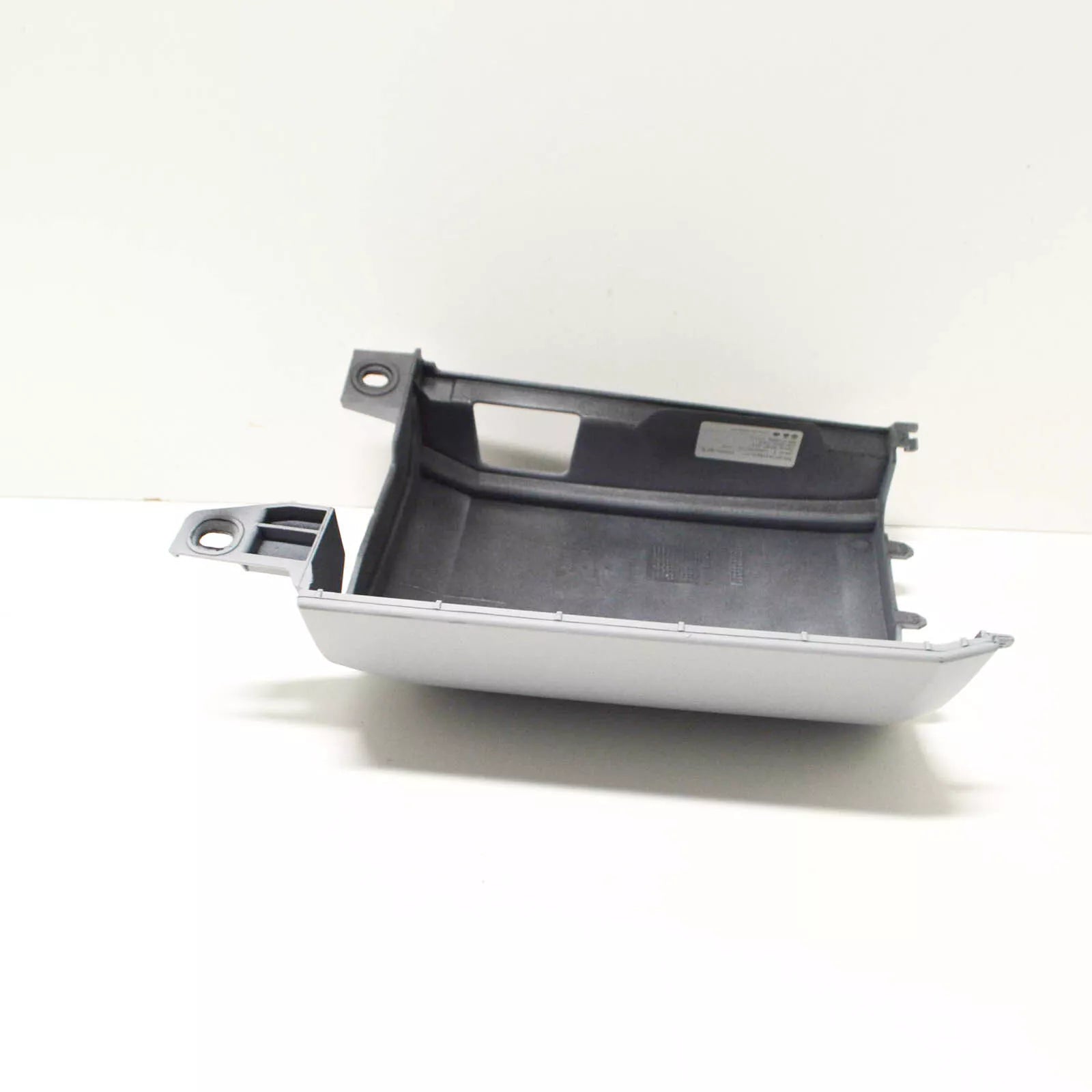 NEW VW TRANSPORTER T6 REAR BUMPER RIGHT SIDE TRIM 7E0807322DGRU