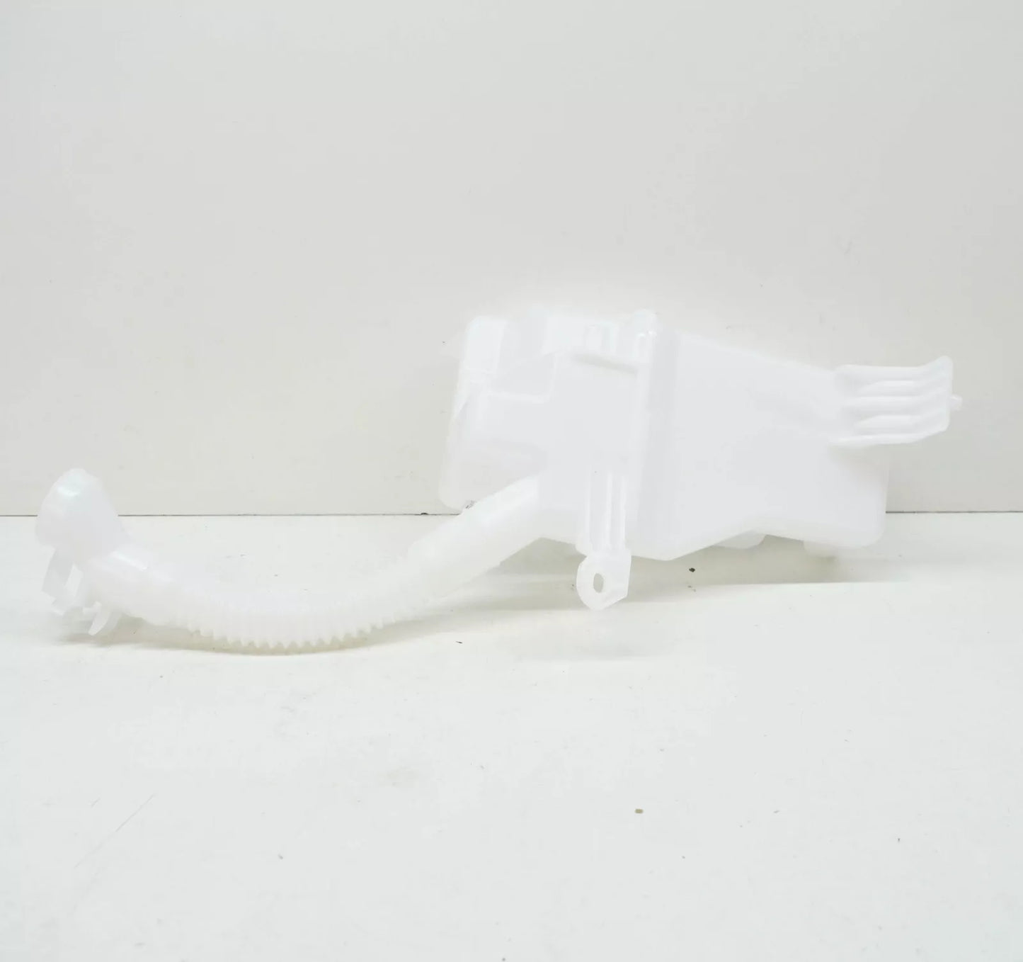 NEW MB A W177 WINDSHIELD WASHER FLUID RESERVOIR TANK A1778690100