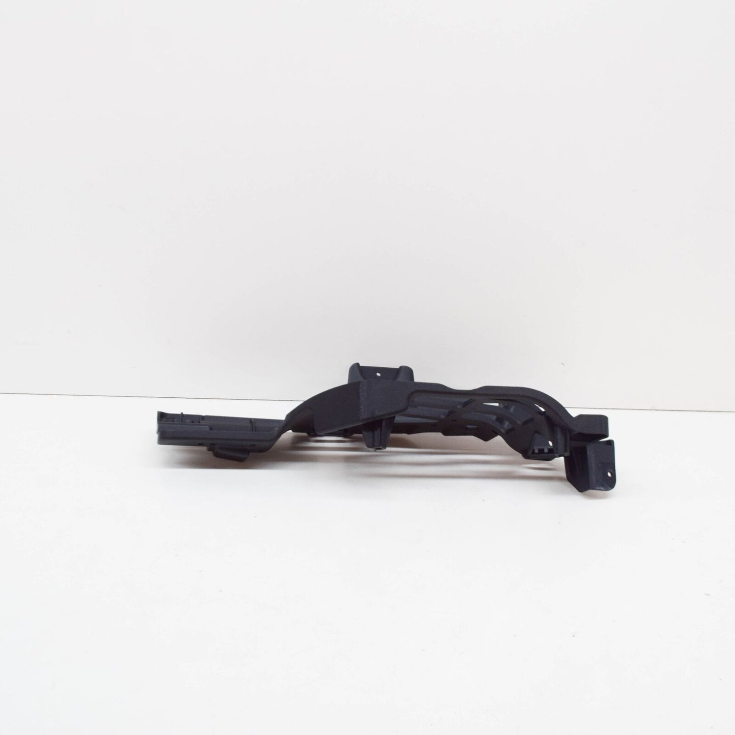 NEW MERCEDES-BENZ CLA COUPE C117 LEFT EXHAUST TIP BRACKET A1178850101 ORIGINAL