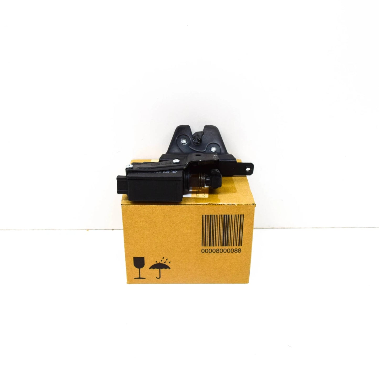 NEW BMW 5 E39 TRUNK LOCK ACTUATOR 51248236897 ORIGINAL