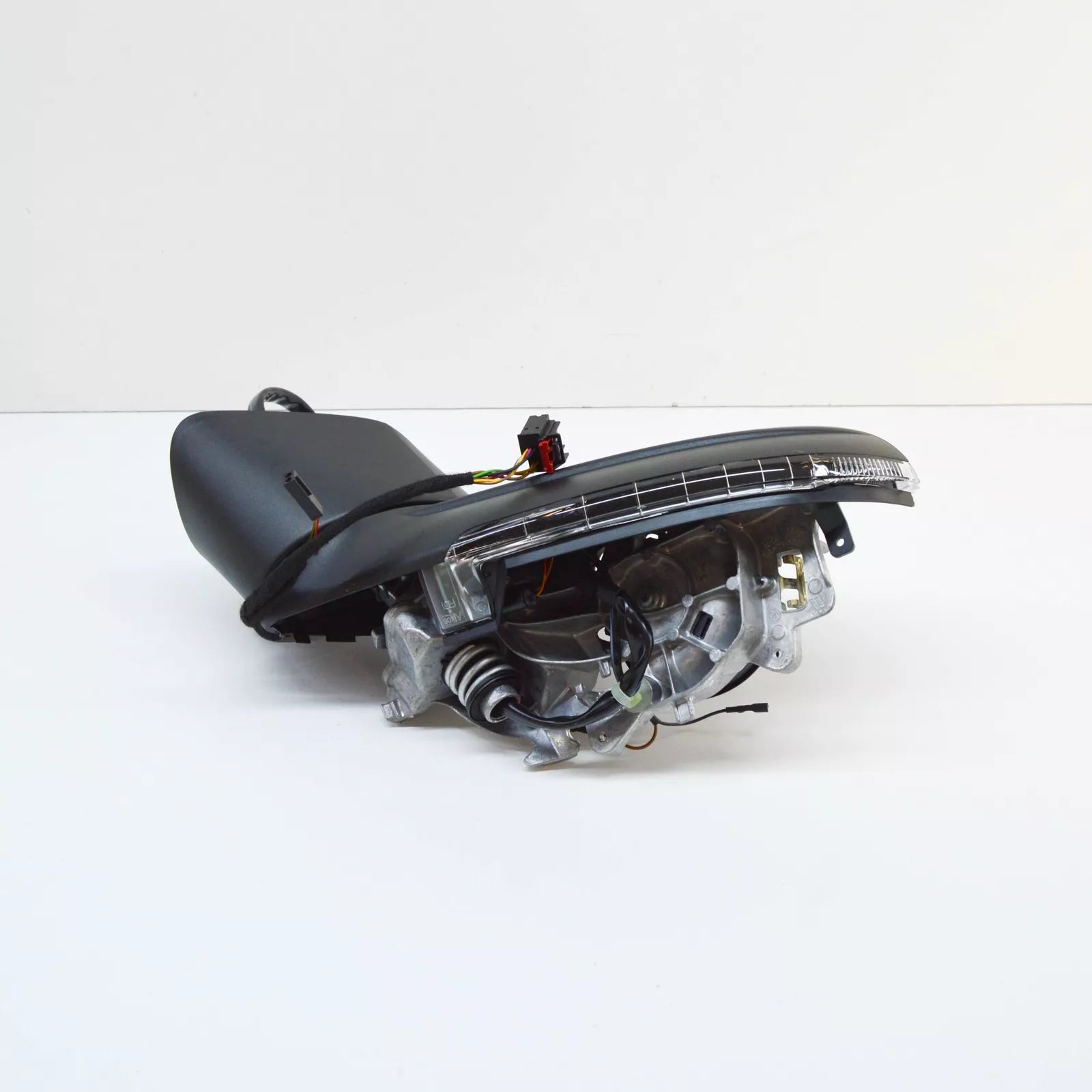 NEW VW TOUAREG 7P EXTERIOR RIGHT SIDE MIRROR LHD 7P6857508A9B9 ORIGINAL