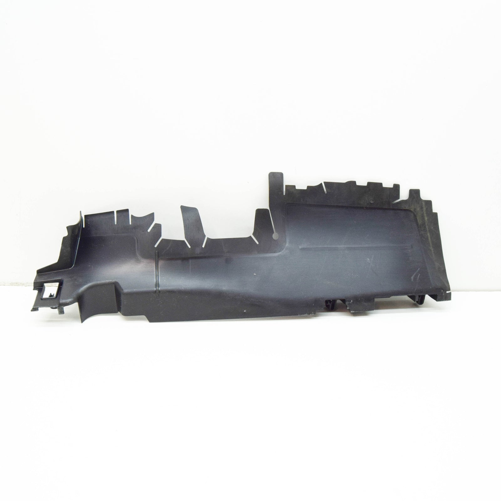 NEW VOLKSWAGEN PASSAT B8 3G2 RADIATOR LEFT AIR GUIDE 3G0121283L ORIGINAL