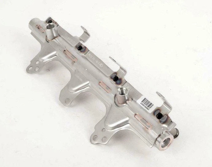 NEW AUDI A4 B8 FUEL RAIL 06J133317AB ORIGINAL