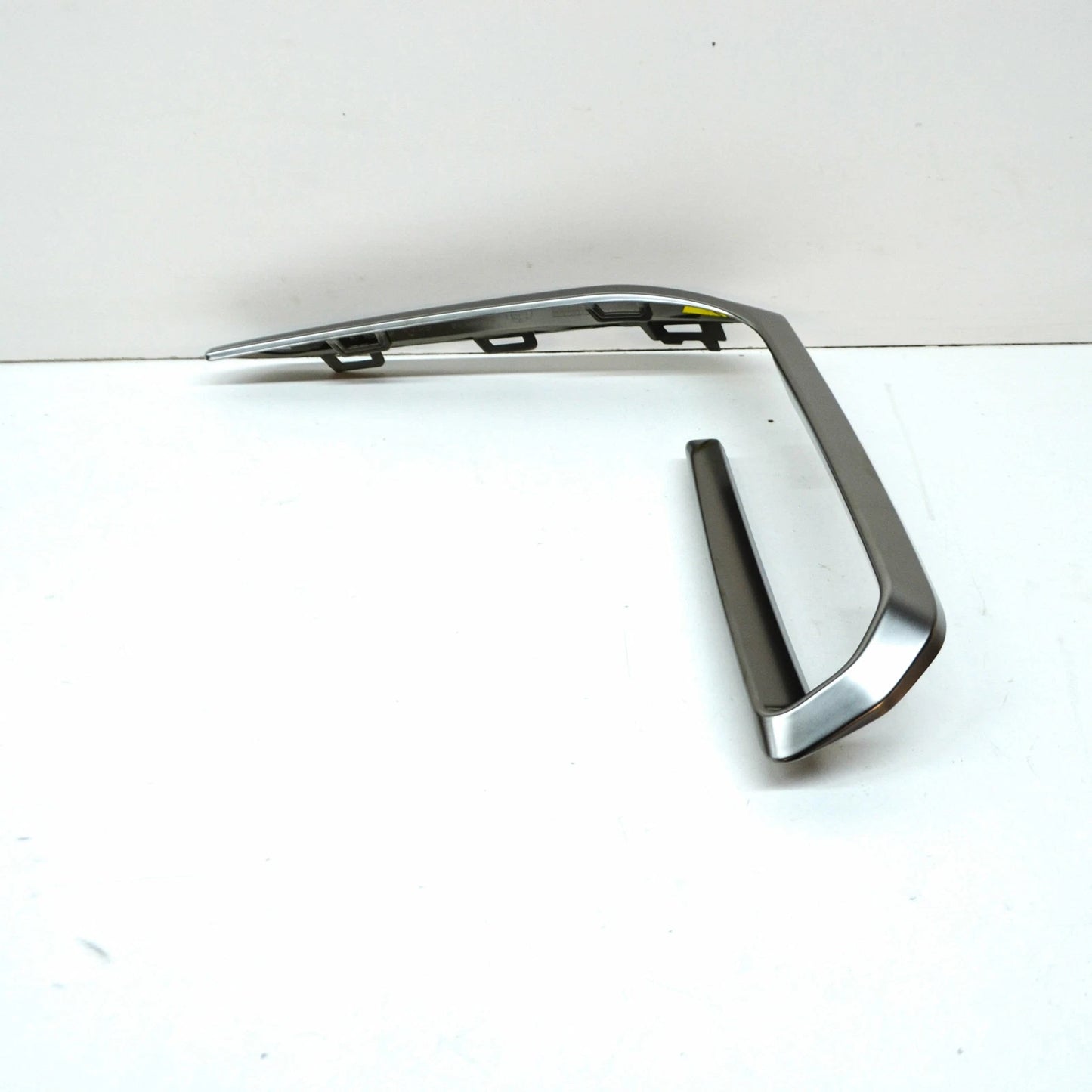 NEW BMW X5 G05 FRONT M BUMPER LEFT SIDE GRILLE TRIM 51118092669 GENUINE