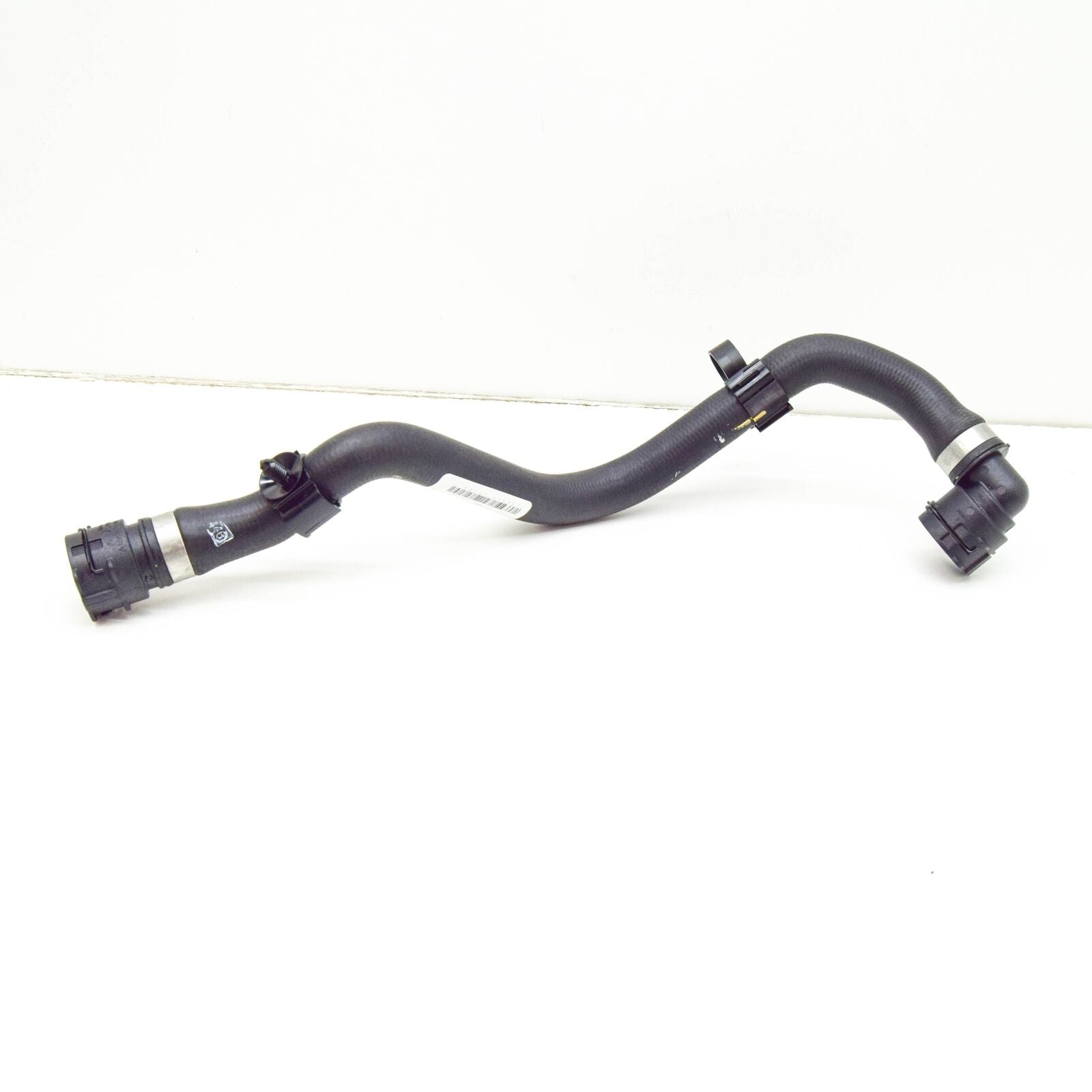 NEW MERCEDES-BENZ S W223 RIGHT SIDE WATER RADIATOR HOSE A2235007400 ORIGINAL