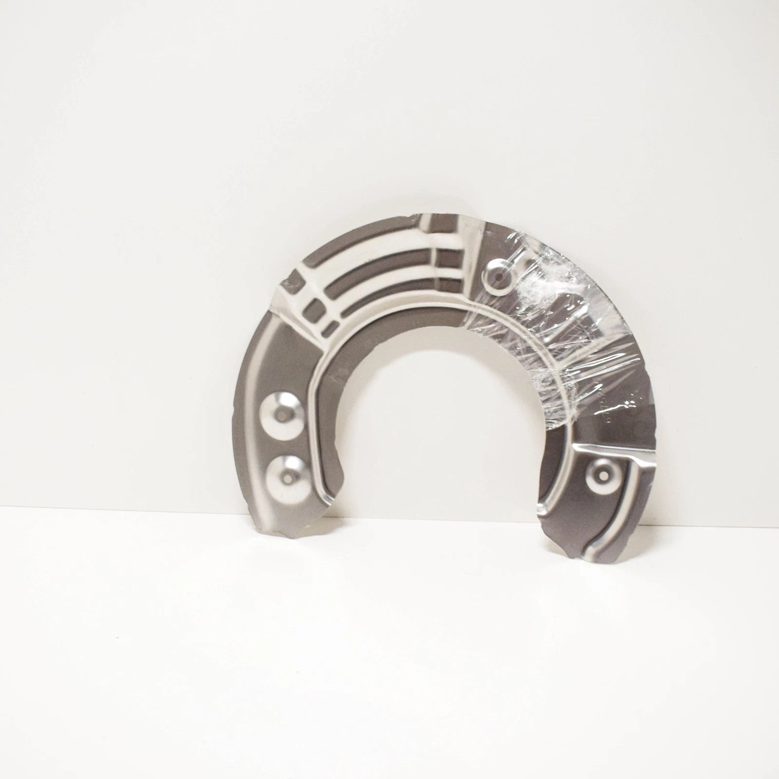 NEW BMW 5 F11 FRONT LEFT BRAKE DISC PROTECTION PLATE 34116775265 ORIGINAL