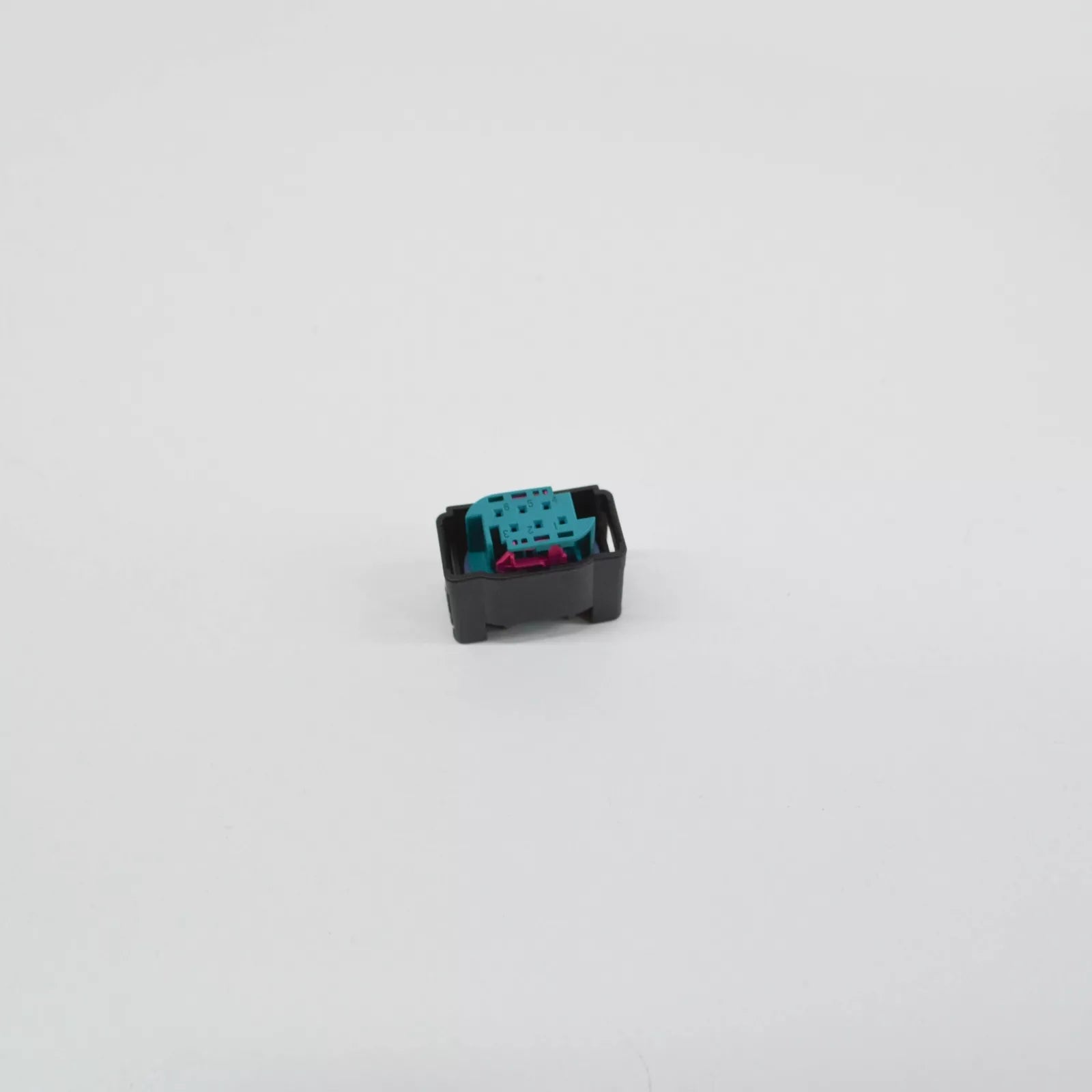 NEW BMW 3 G20 ELECTRICAL CONNECTOR (6-PIN) 61138383300 8383300 ORIGINAL