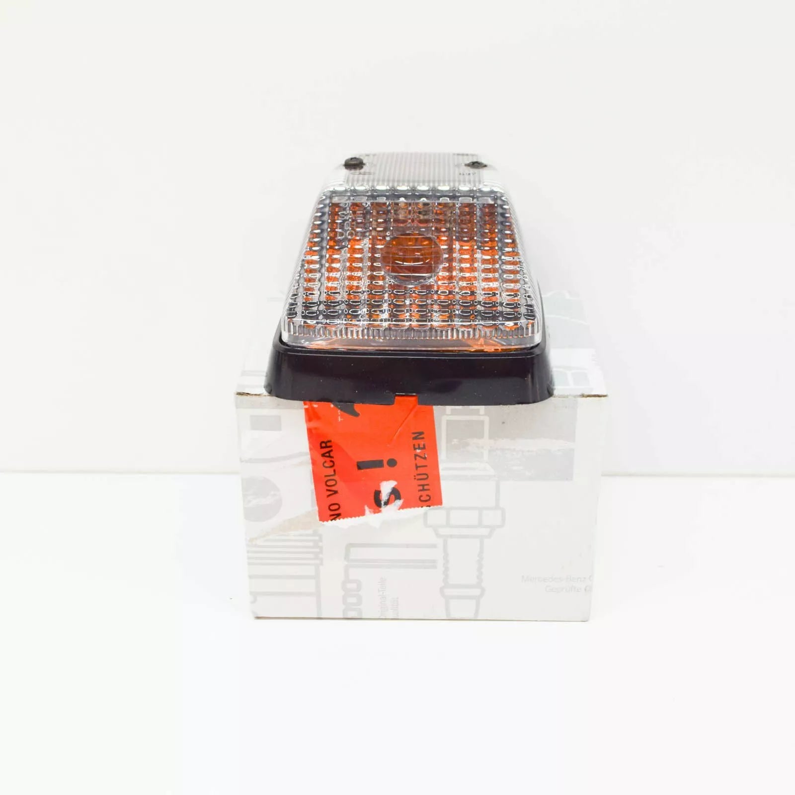 NEW MERCEDES-BENZ G W463 FRONT DIRECTION INDICATOR A4639060042