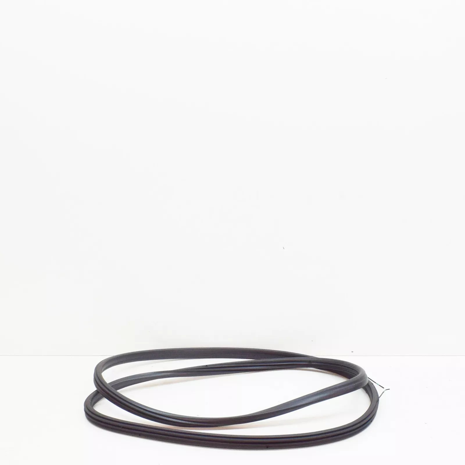 NEW BMW X5 E70 FRONT DOOR SEALING RUBBER 51727333607 7333607 ORIGINAL