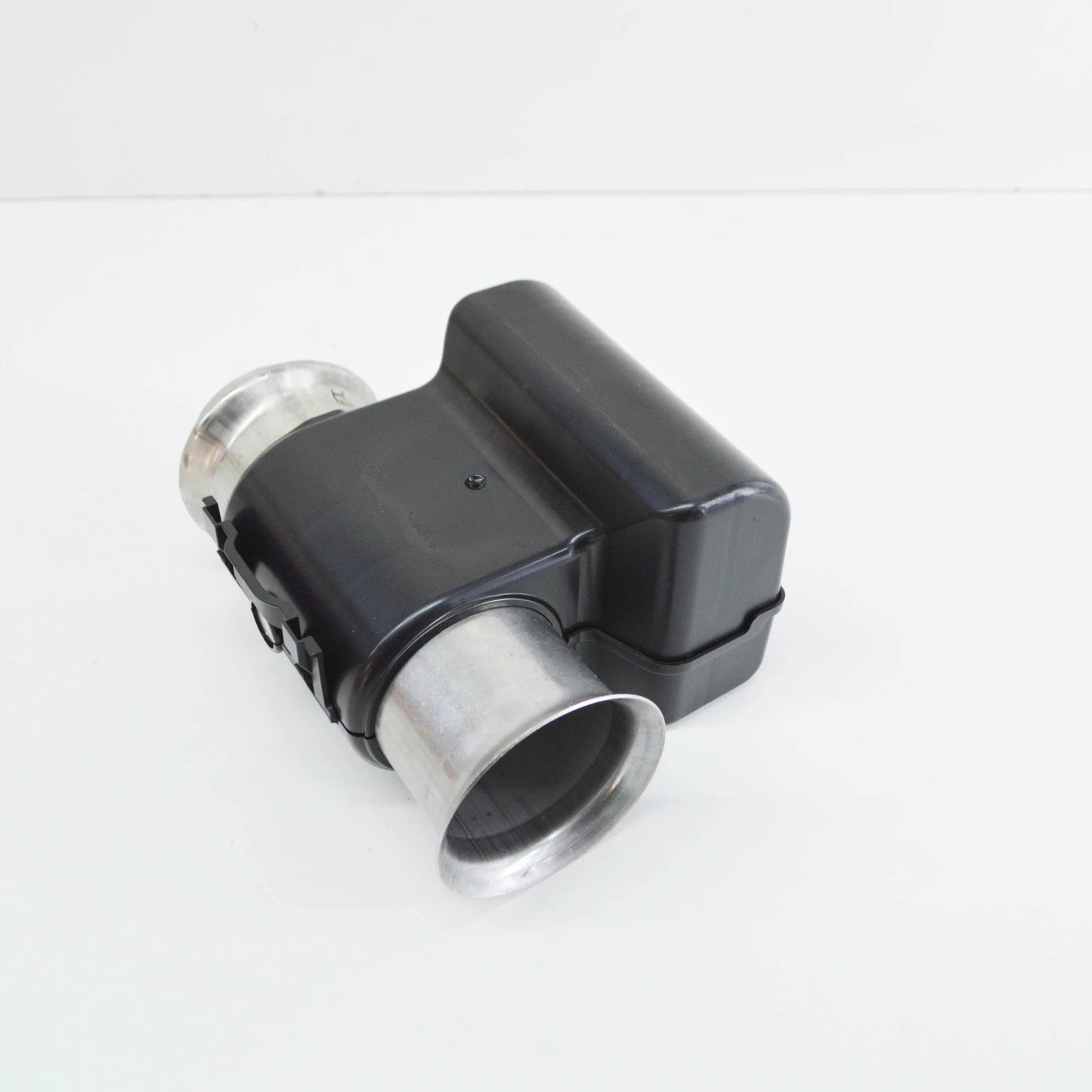 NEW MB CLA C117 REAR EXHAUST PIPE THROTTLE VALVE A2464920024