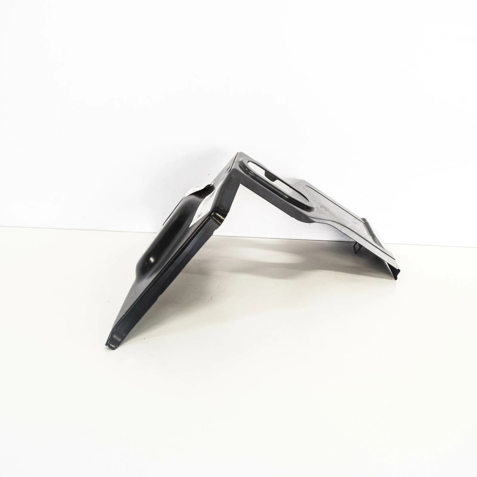 NEW AUDI Q5 8R REINFORCEMENT LOWER RIGHT COWL PANEL 8R0805276