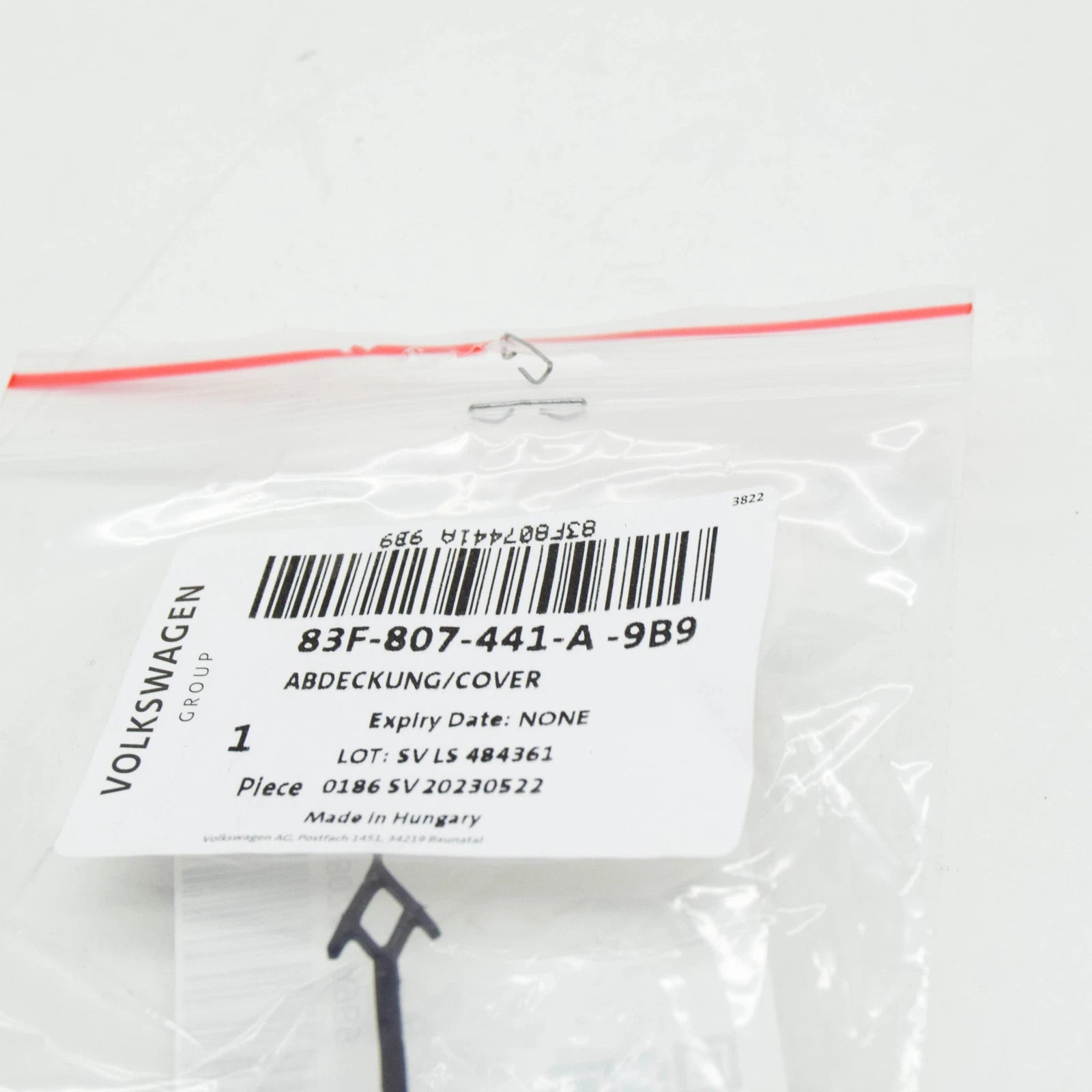 NEW AUDI Q3 F3 SPORTBACK REAR BUMPER TOW EYE COVER 83F807441A9B9 ORIGINAL