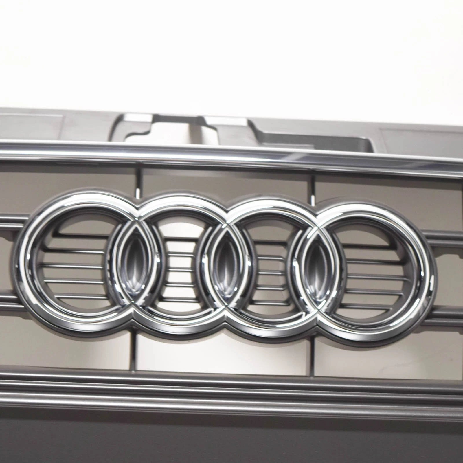 NEW AUDI A3 8V FRONT BUMPER RADIATOR GRILLE 8V5853651A1QP