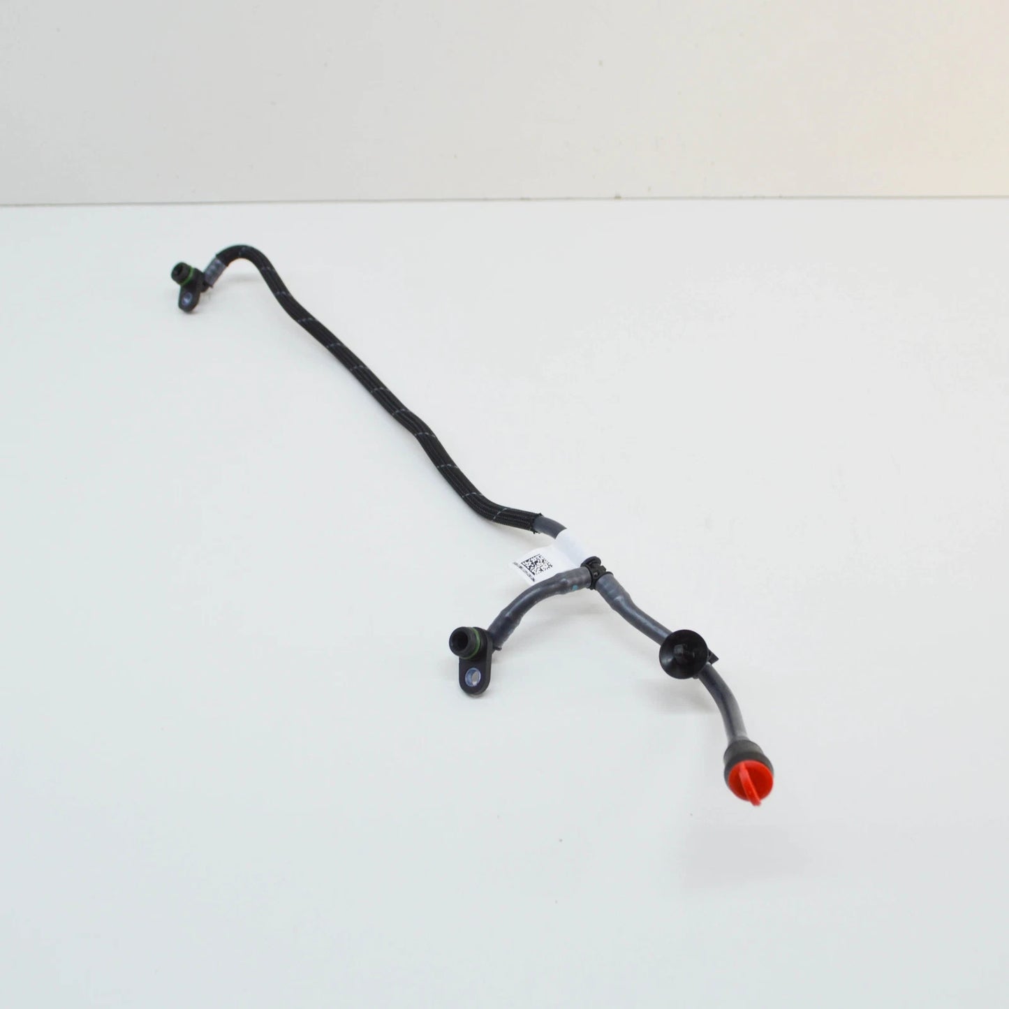 NEW VW TOUAREG CR ENGINE BREATHER LINE 06M121692AD ORIGINAL