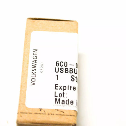 NEW VOLKSWAGEN POLO 6R USB SOCKET WITH COVER 6C0035726B ORIGINAL
