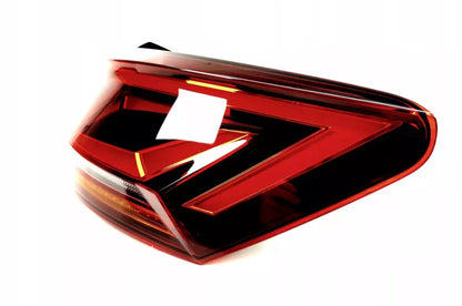 NEW VW TOUAREG CR MK3 REAR OUTER LED RIGHT TAILLIGHT 760945208A ORIGINAL