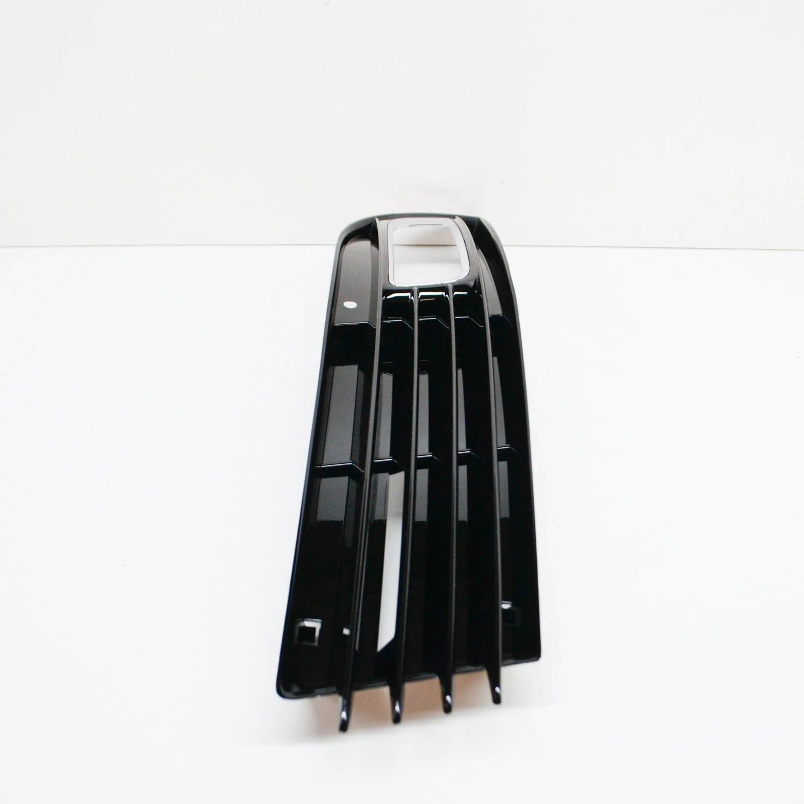 NEW AUDI A8 D3 FRONT BUMPER RIGHT GRILLE 4E0807680B