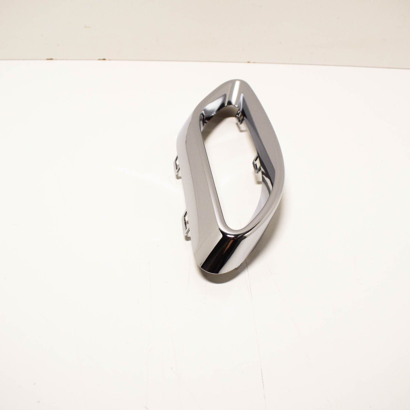 NEW MERCEDES-BENZ C-W205 RIGHT EXHAUST MUFFLER END TRIM A2058852321 ORIGINAL